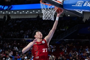 开云体育-攻防极具影响力！周琦总决赛场均16.3分11.2板1.7帽