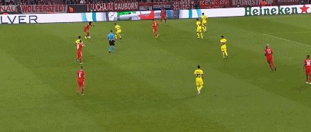 1667345803472093513.gif 拜仁.gif